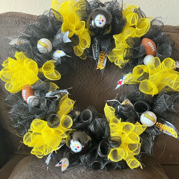 Wreath - Picture 1 of 1